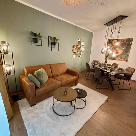 Stilvolles 3 Zi Klinik & Kurpark Terrasse Parkplatz Barrierefrei * バート・エーンハウゼン